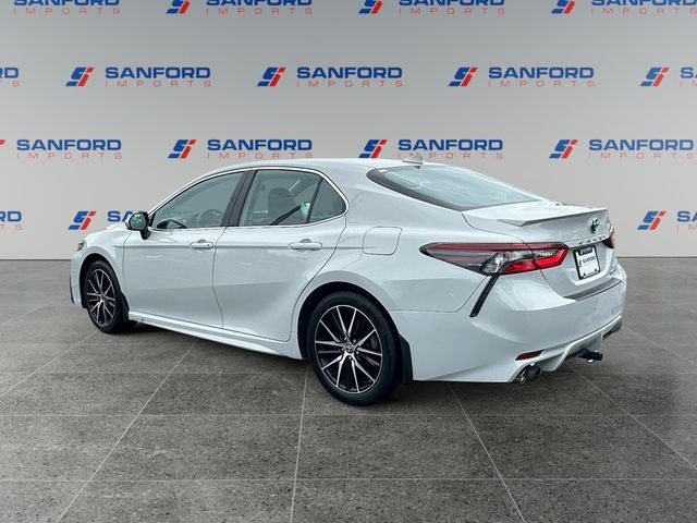2024 Toyota Camry Hybrid SE