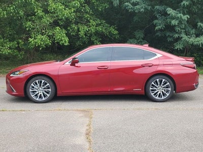 2021 Lexus ES 300h