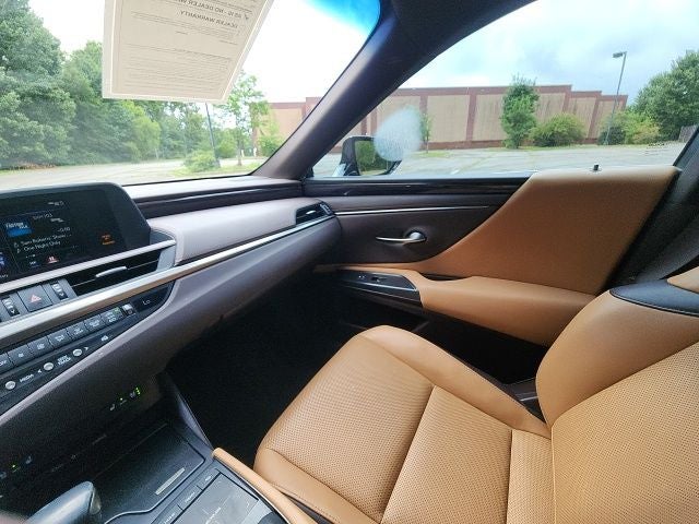 2021 Lexus ES 300h