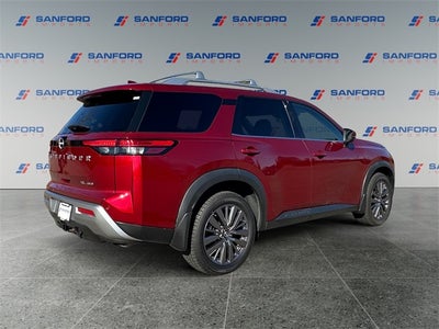 2023 Nissan Pathfinder SL