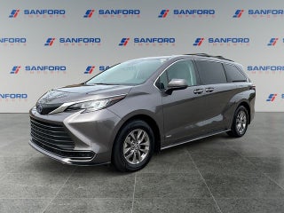 2021 Toyota Sienna LE 8 Passenger