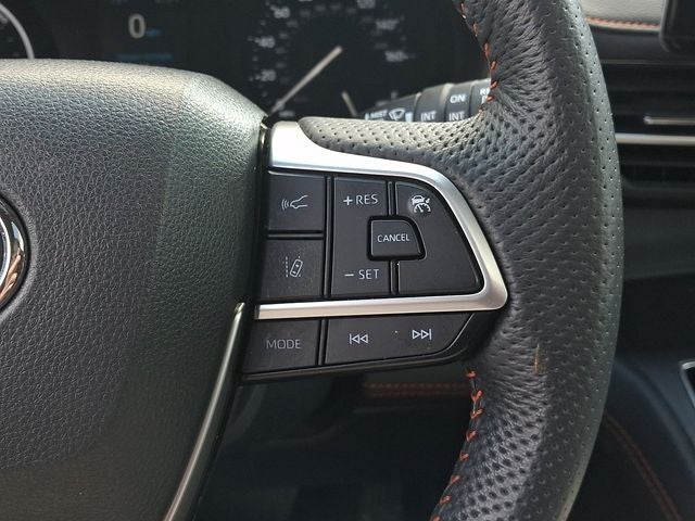 2023 Toyota Sienna XSE 7 Passenger
