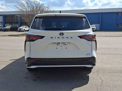 2023 Toyota Sienna XSE 7 Passenger
