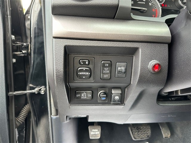 2015 Toyota Tundra SR5