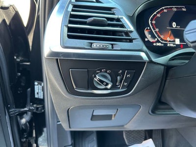 2023 BMW X4 xDrive30i