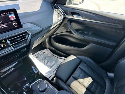 2023 BMW X4 xDrive30i