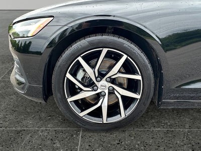 2020 Volvo S60 T5 Momentum
