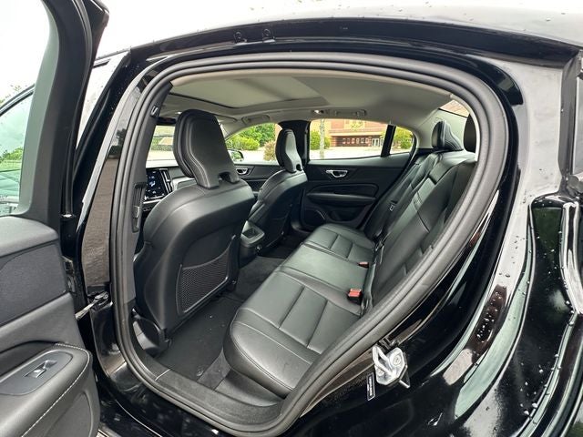 2020 Volvo S60 T5 Momentum