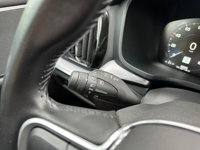 2020 Volvo S60 T5 Momentum
