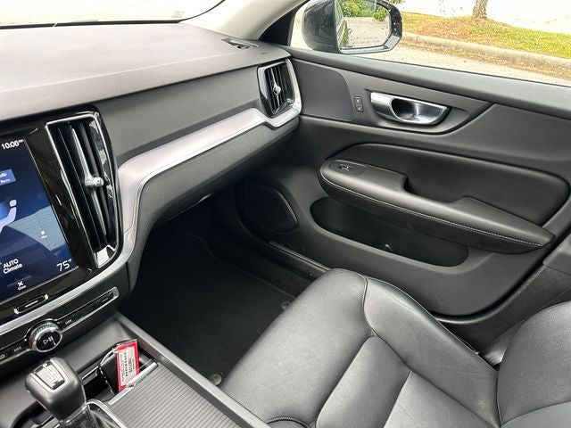 2020 Volvo S60 T5 Momentum