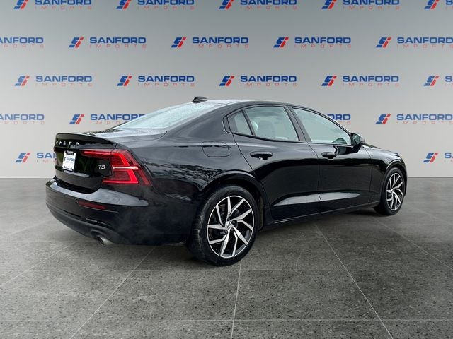 2020 Volvo S60 T5 Momentum