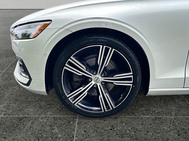 2022 Volvo S60 B5 Inscription