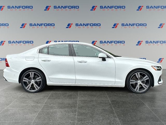 2022 Volvo S60 B5 Inscription
