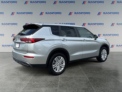 2022 Mitsubishi Outlander ES