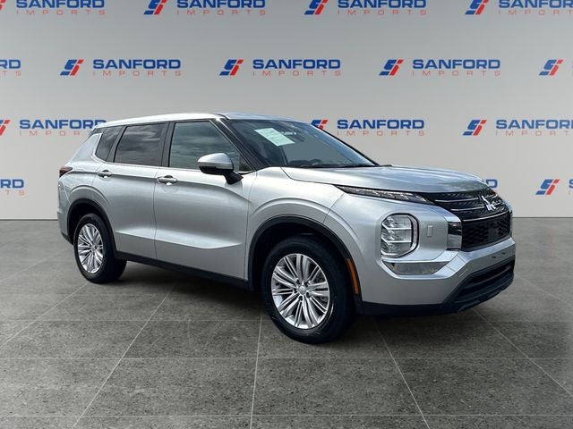2022 Mitsubishi Outlander ES
