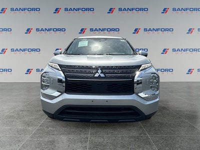 2022 Mitsubishi Outlander ES