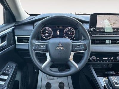 2023 Mitsubishi Outlander PHEV SE