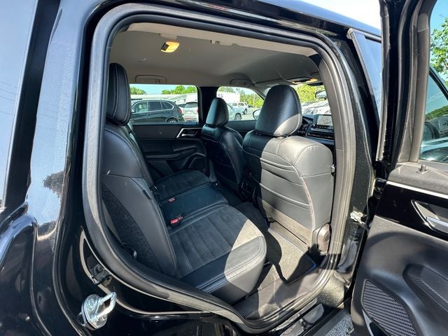 2023 Mitsubishi Outlander PHEV SE