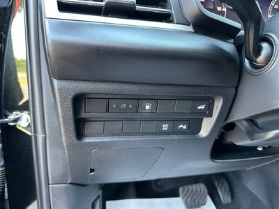 2023 Mitsubishi Outlander PHEV SE