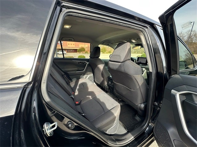 2023 Toyota RAV4 Hybrid LE