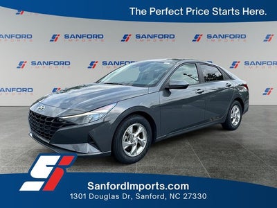 2023 Hyundai Elantra SE