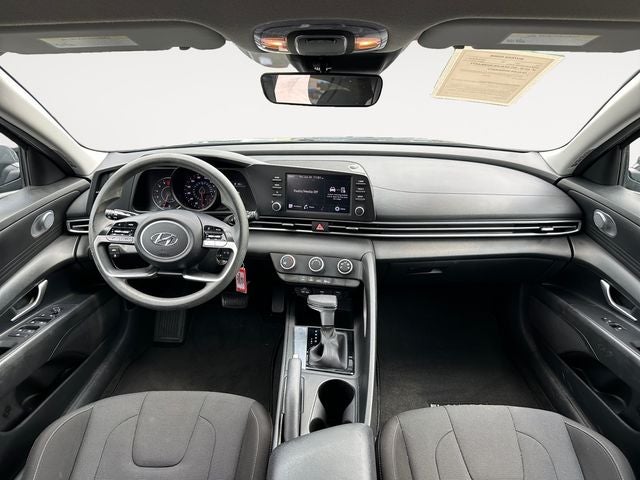2023 Hyundai Elantra SE