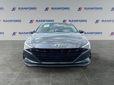 2023 Hyundai Elantra SE