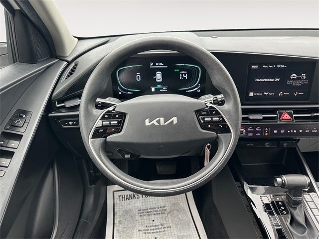 2023 Kia Niro LX