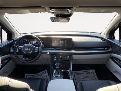 2024 Kia Carnival LX