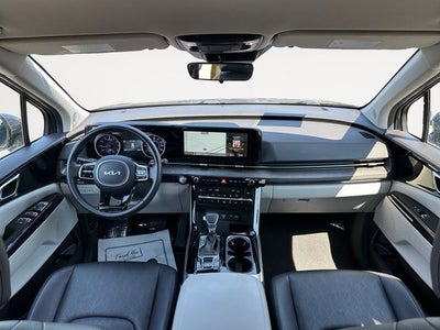 2024 Kia Carnival EX