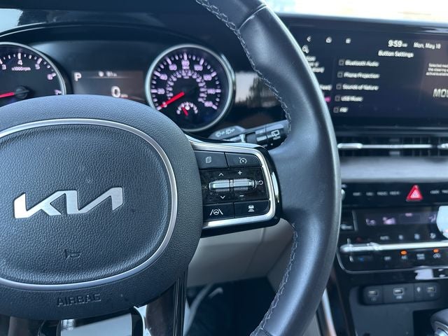 2024 Kia Carnival EX