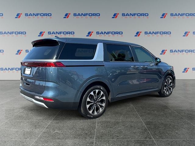 2024 Kia Carnival EX