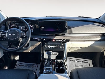 2024 Kia Carnival EX