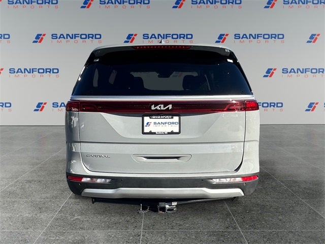 2024 Kia Carnival EX