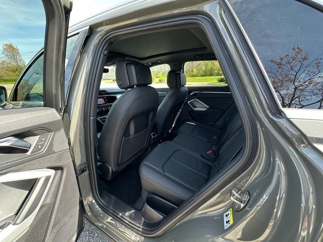 2021 Audi Q3 Premium quattro