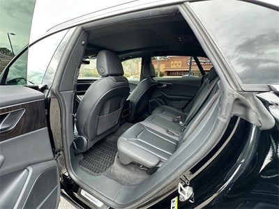 2021 Audi Q8 55 Premium Plus quattro