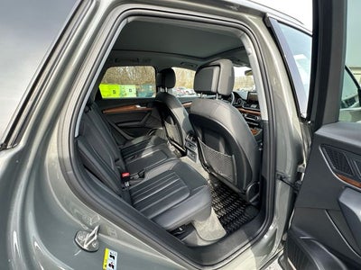 2023 Audi Q5 45 S line Premium quattro