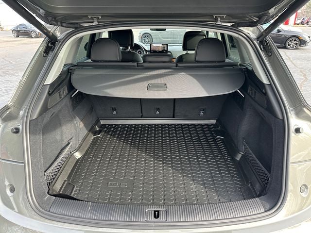 2023 Audi Q5 45 S line Premium quattro
