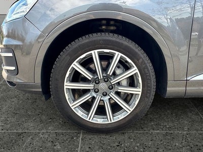 2019 Audi Q7 45 Premium Plus quattro