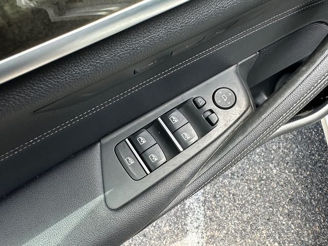 2021 BMW 5 Series 530e iPerformance