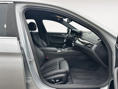2020 BMW 5 Series 530i
