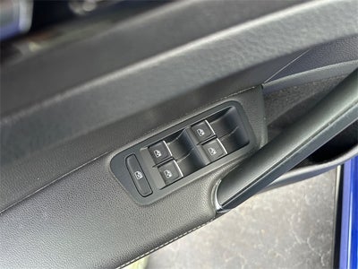 2019 Volkswagen Golf R DCC & Navigation 4Motion