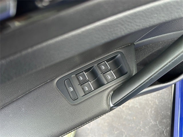 2019 Volkswagen Golf R DCC & Navigation 4Motion