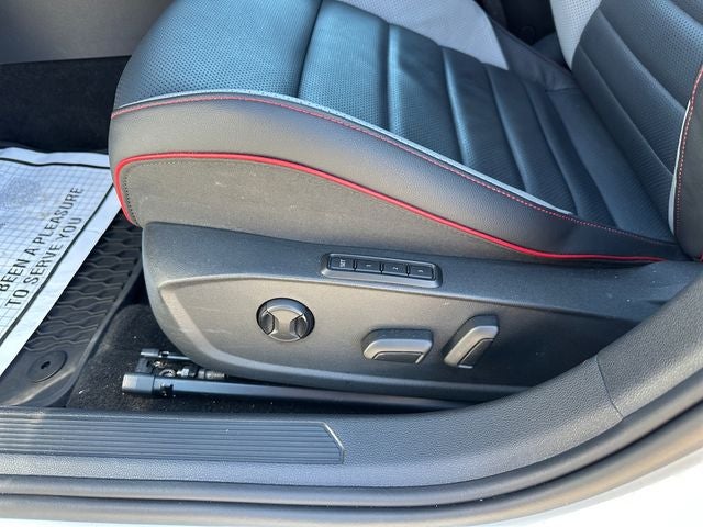 2024 Volkswagen Golf GTI Autobahn