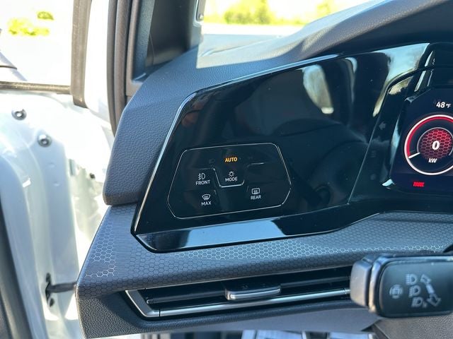 2024 Volkswagen Golf GTI Autobahn