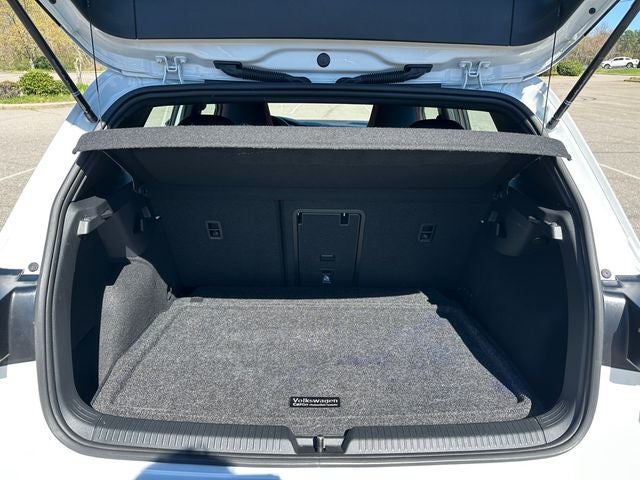 2024 Volkswagen Golf GTI Autobahn