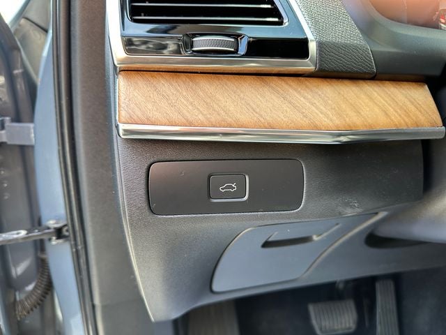 2023 Volvo XC90 B6 Plus 7-Seater