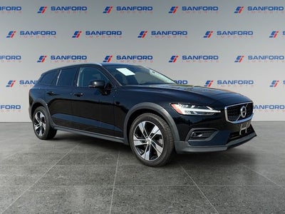 2021 Volvo V60 Cross Country T5