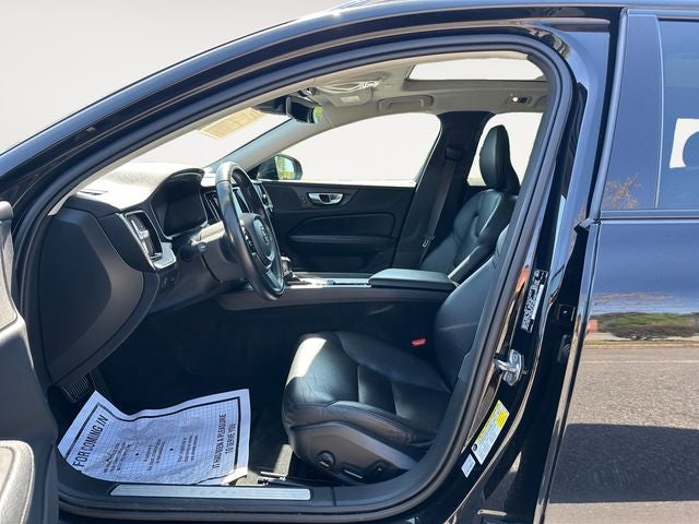 2021 Volvo V60 Cross Country T5