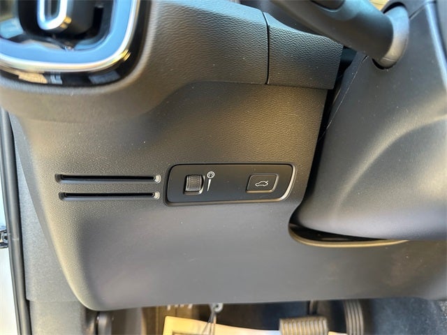 2022 Volvo XC40 T5 Inscription